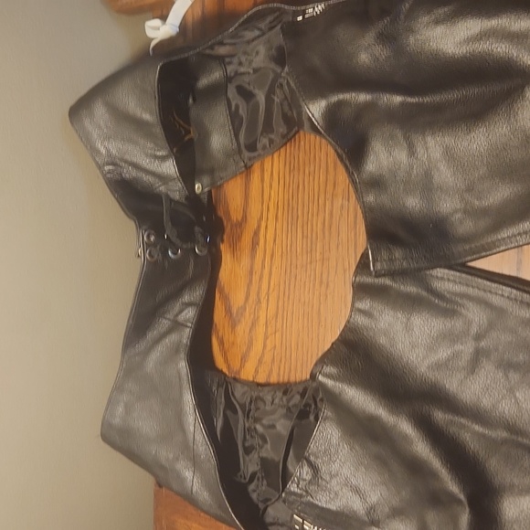 Leather motorcycle chaps - Picture 2 of 7